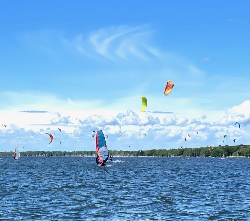 Ferien-Whg Stuenkel Nahe Steinhuder Meer Mit Garten Und Balkon Bagian luar foto